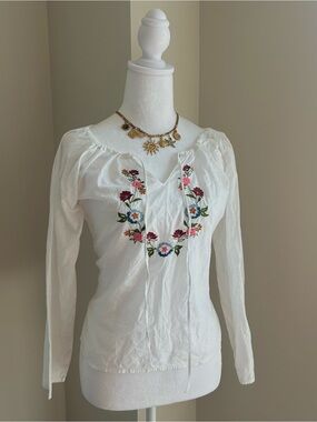 2000's White Cotton Embroidered Long Sleeve Top